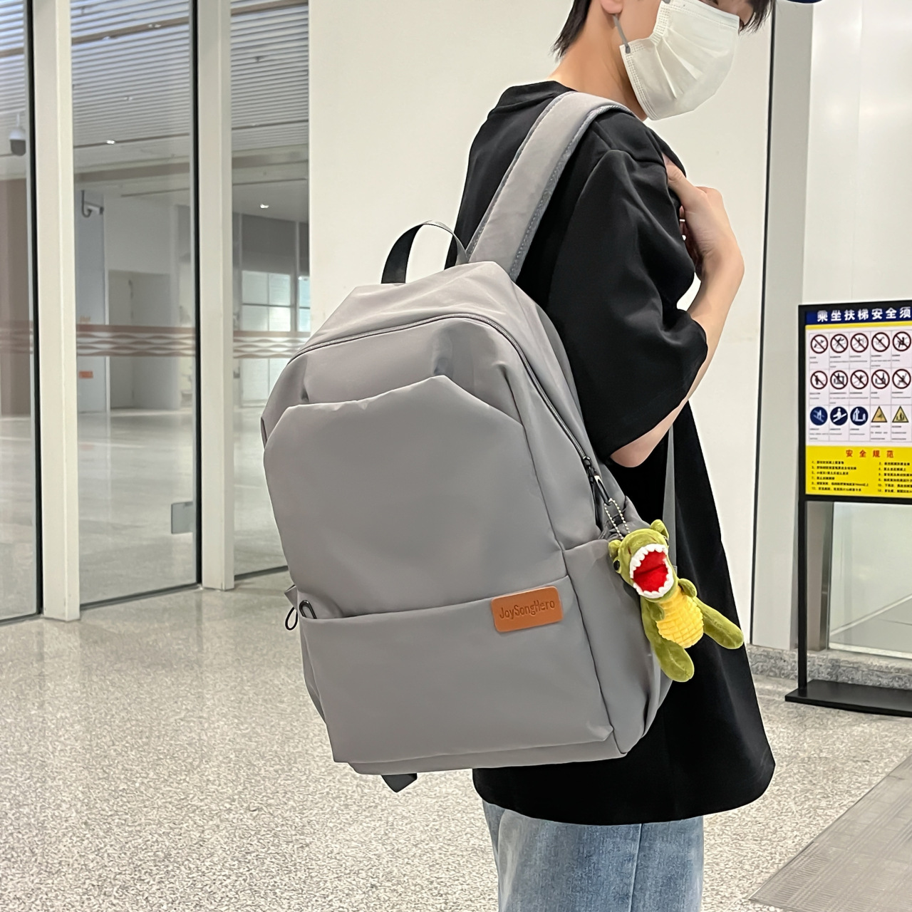 高校生 リュック シンプル機能美 学旅リュック