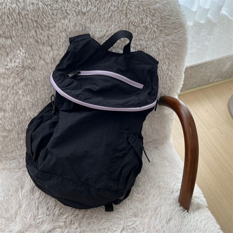 https://fulmo-img-server.com/back2school/8c380c5a-982b-410b-8810-901ddb66480f.jpg