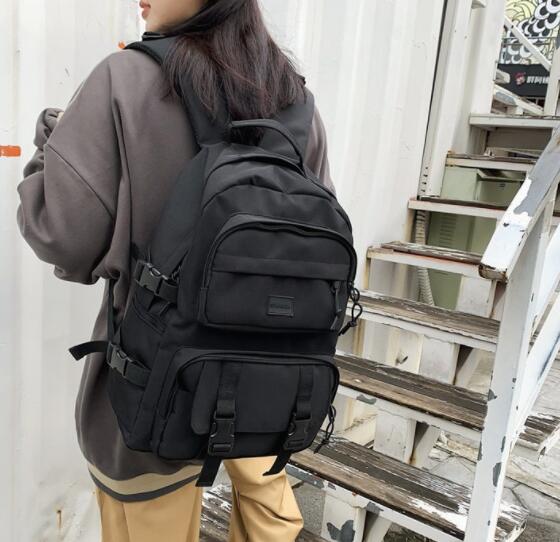 https://fulmo-img-server.com/back2school/8d3c89bc-5c95-4cbf-9e1c-bbb0d0ad6a50.jpg