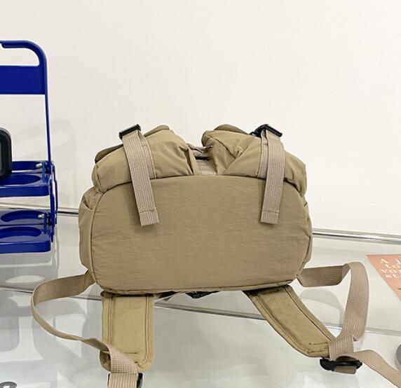 高校生 リュック 多機能ポケット付き大容量リュックサック