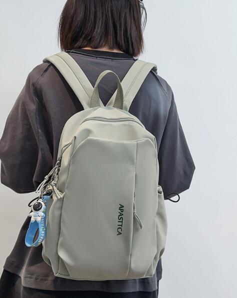 高校生 リュック 高校生向け多機能リュックサック通学用背負い鞄