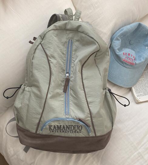 高校生 リュック 女子高生向け大容量リュックサック通学用