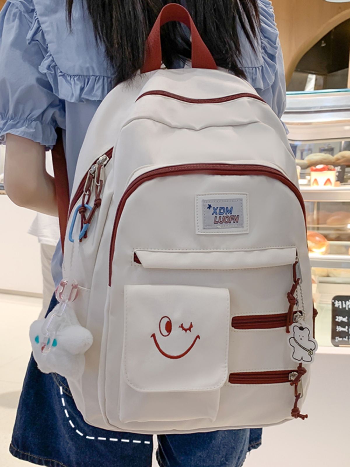 https://fulmo-img-server.com/back2school/b2555ee6-fa01-4be8-b46f-b06d799256d6.jpg