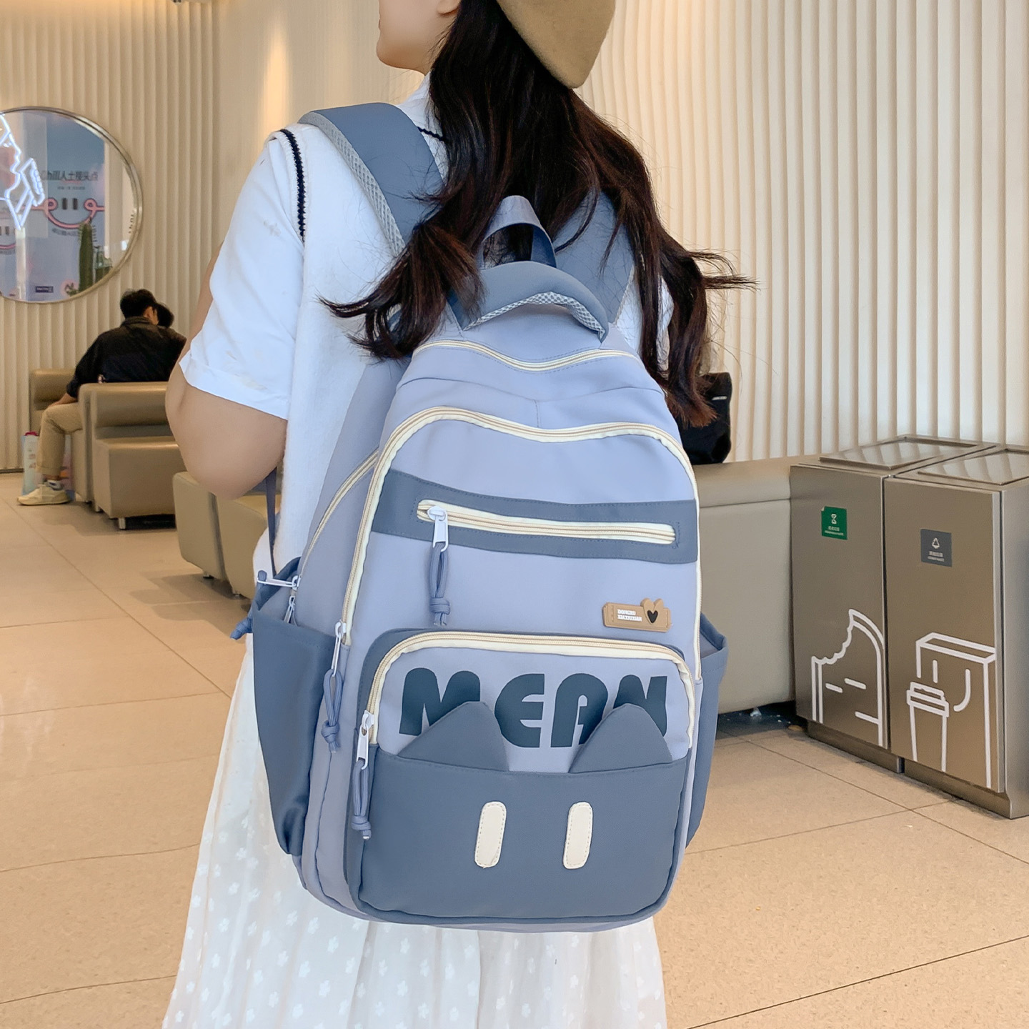 https://fulmo-img-server.com/back2school/b58eaa84-ae47-46bc-b6a9-924b8ef7c444.jpg