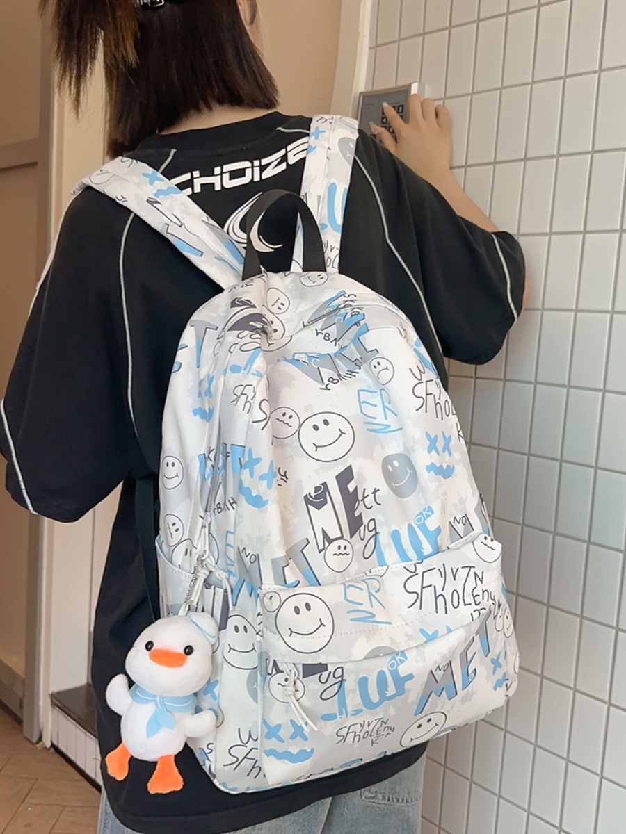 高校生 リュック かわいい落書き風 学生向けリュック