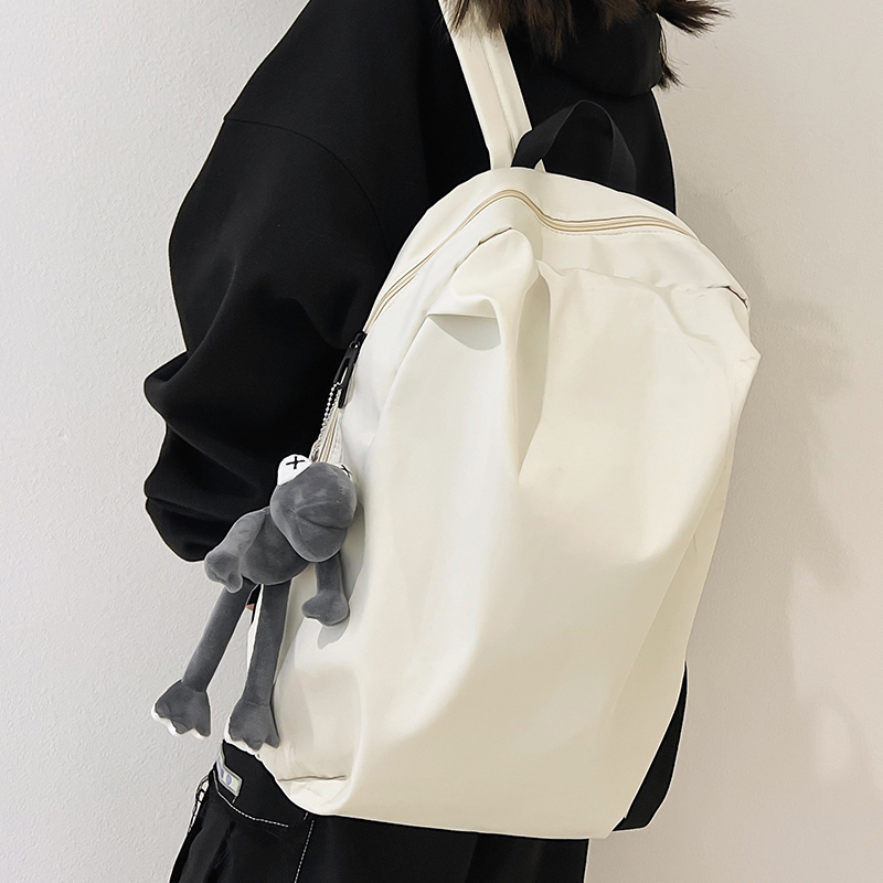 https://fulmo-img-server.com/back2school/d72a35ec-bdfb-497a-92a8-01e3880448ac.jpg