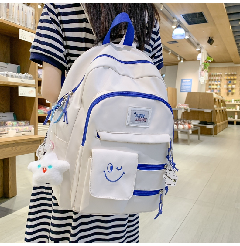 https://fulmo-img-server.com/back2school/e53cd2f4-c3fa-433a-aa48-77fb58b6eb7e.jpg