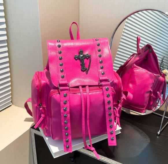 高校生 リュック 合成皮革十字架デザイン大容量リュック