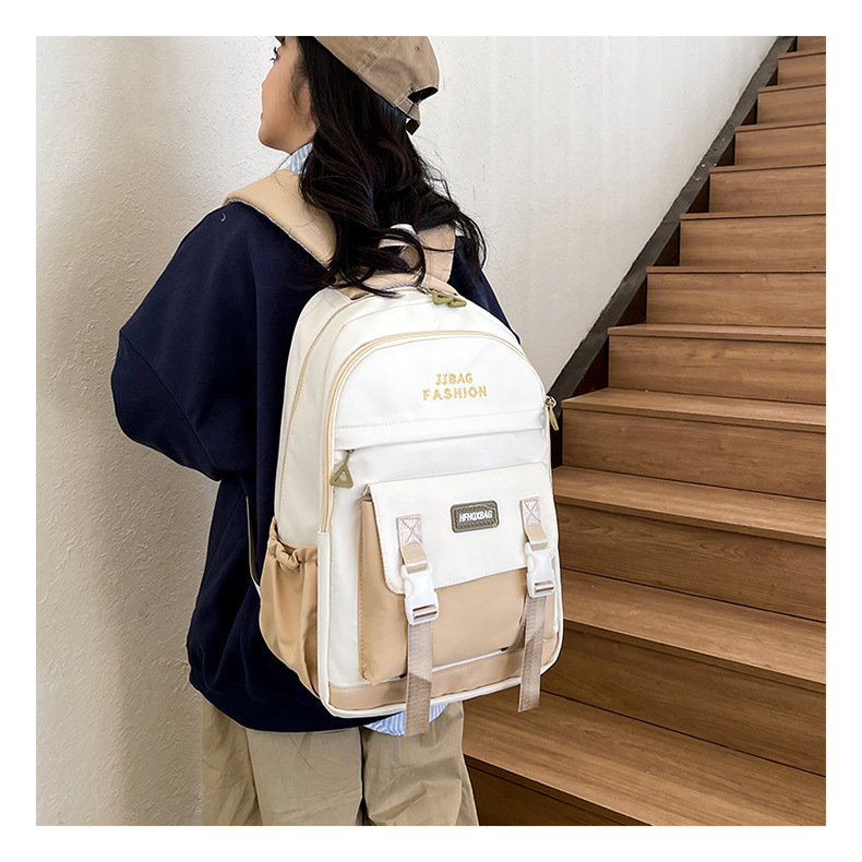 https://fulmo-img-server.com/back2school/fe70977d-4697-439f-8c52-6c306a899877.jpg