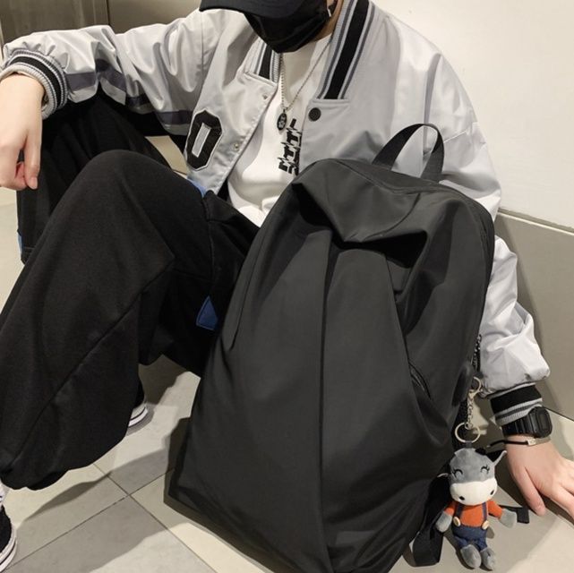 バックパック シンプル大容量スクールバックパック