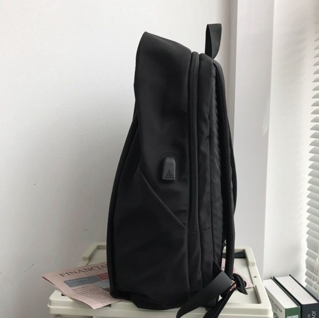 バックパック シンプル大容量スクールバックパック