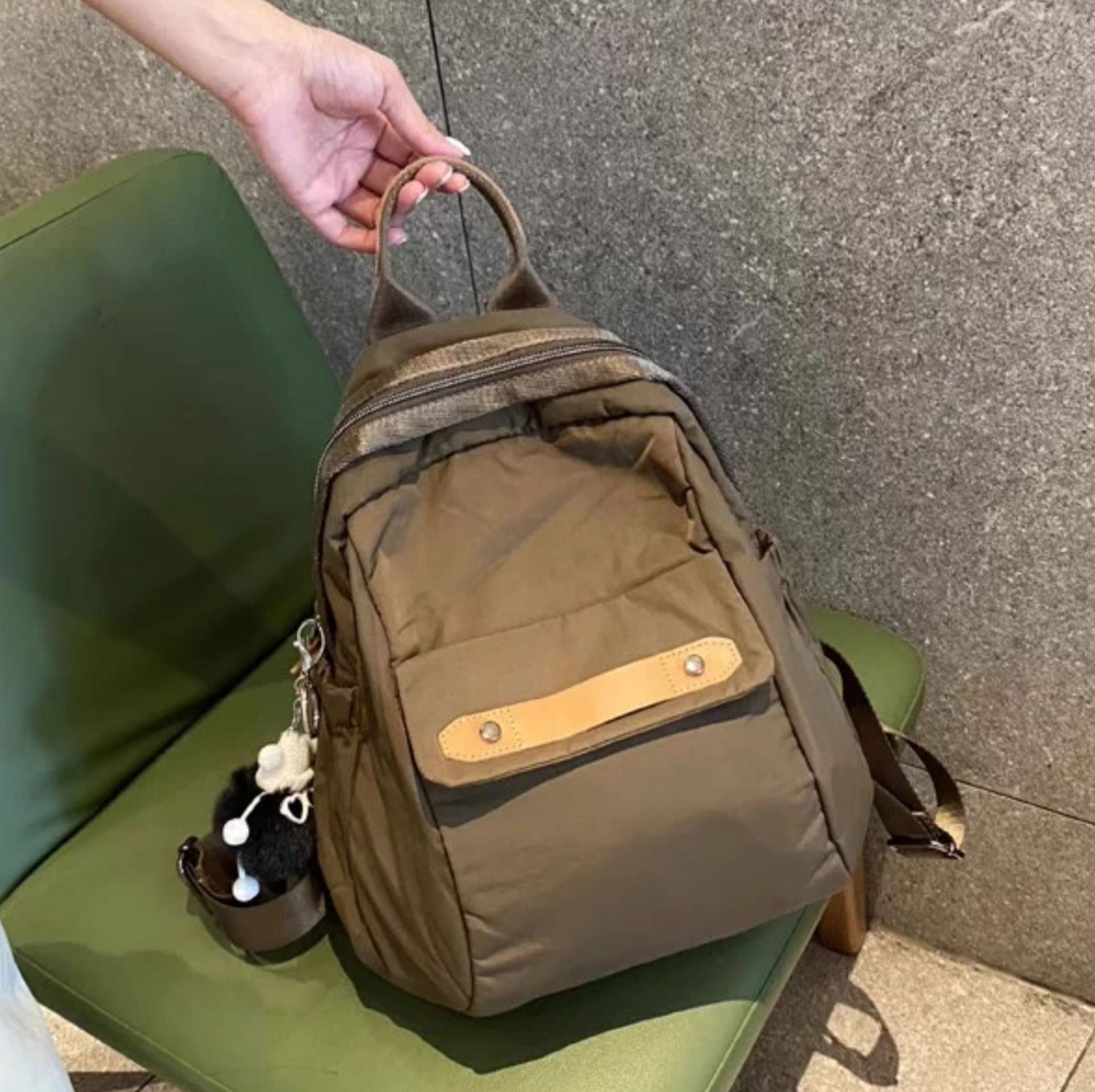 バックパック 軽量コンパクト旅行バックパック