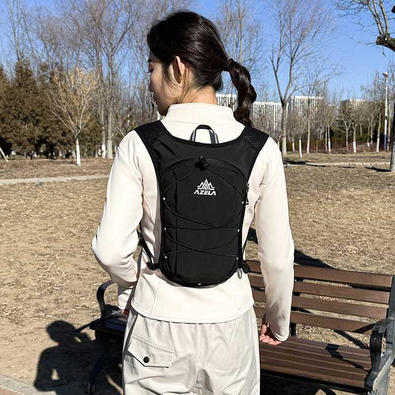 バックパック スリムフィット水分補給ランニングバッグ