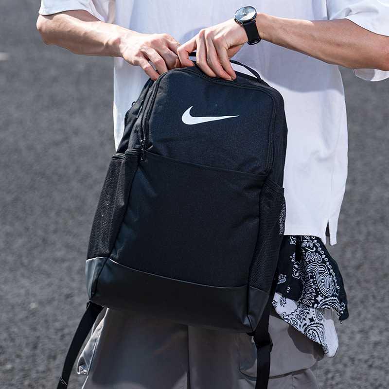 バックパック シンプル機能性スポーツリュック