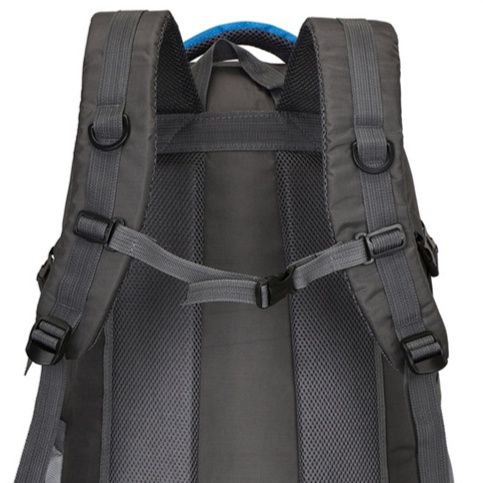 多機能大容量登山用バックパック