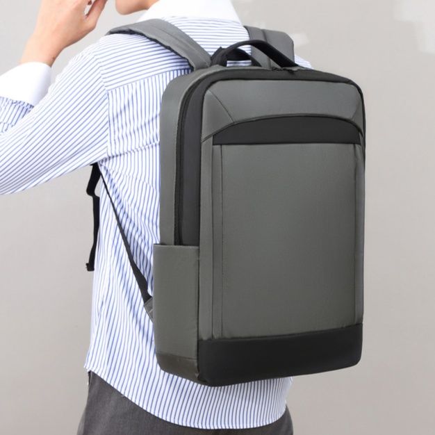 バックパック 多機能収納ビジネス鞄