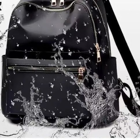 軽量ナイロン多機能ポケット付きバックパック