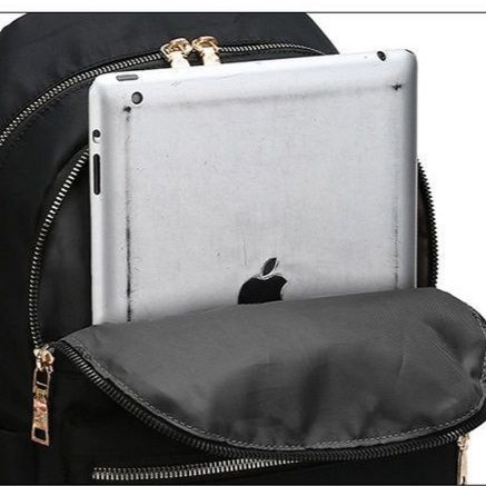 軽量ナイロン多機能ポケット付きバックパック