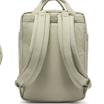 多機能ポケット付き縦型がま口通学用バックパック