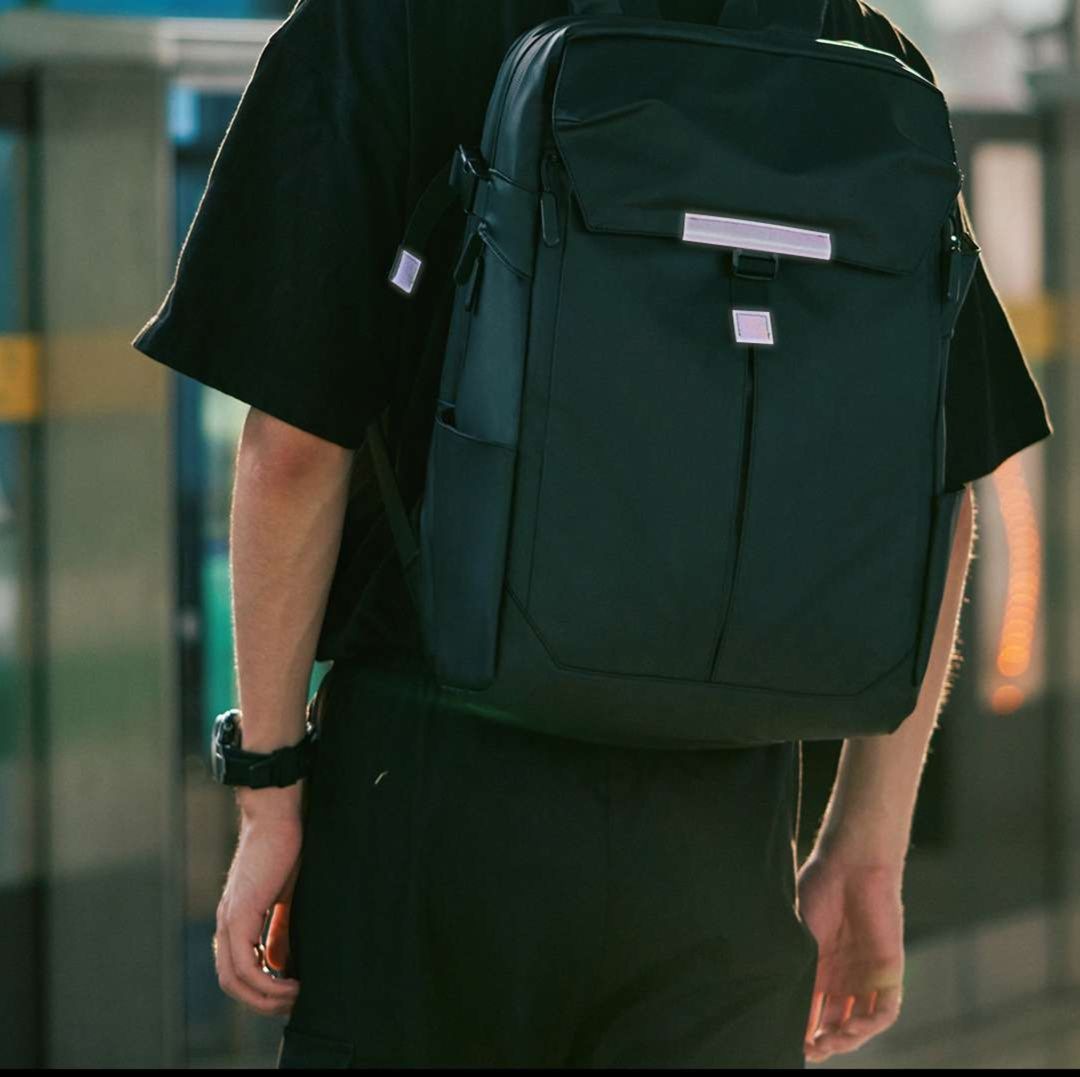 バックパック 男性用防水リュックサック通勤用簡潔設計