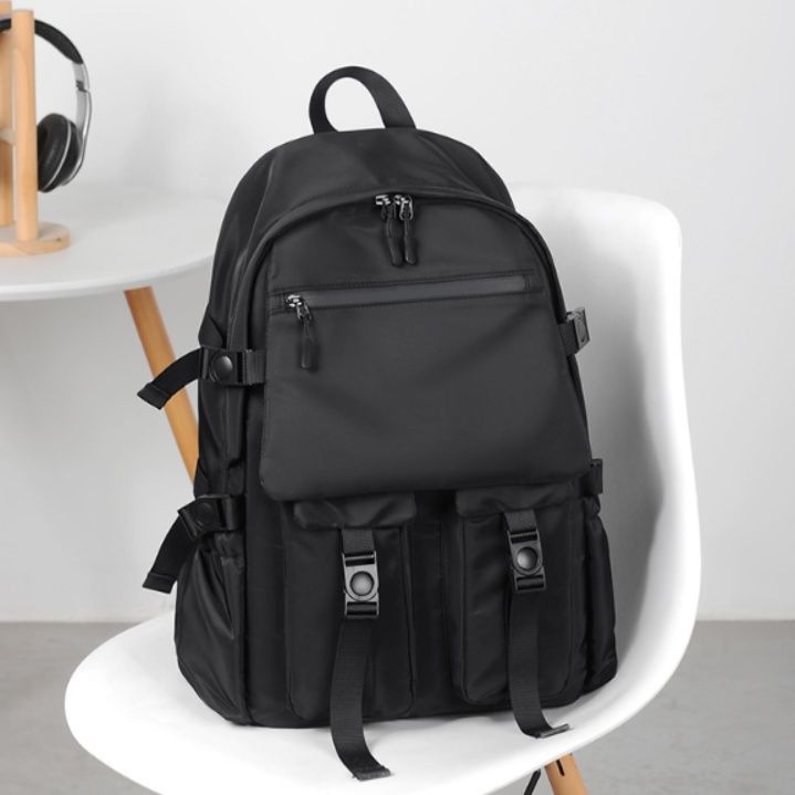 バックパック 多機能ポケット付き軽量デイリーバックパック