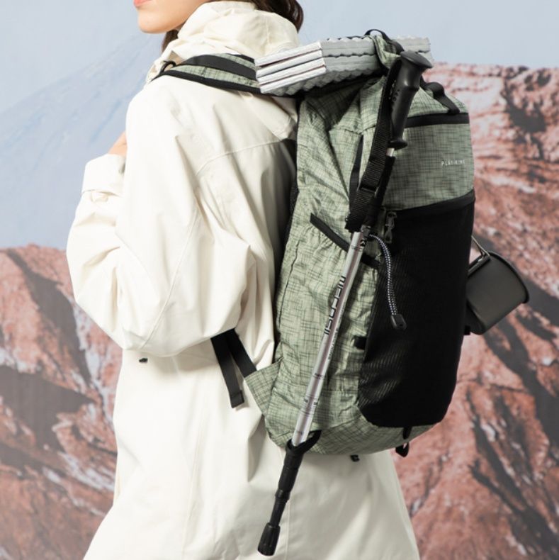 バックパック 軽量折畳式登山用バックパック20リットル