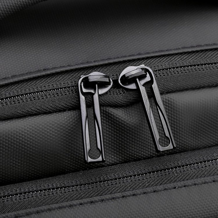 バックパック 多機能収納型通勤向け大容量背負い鞄