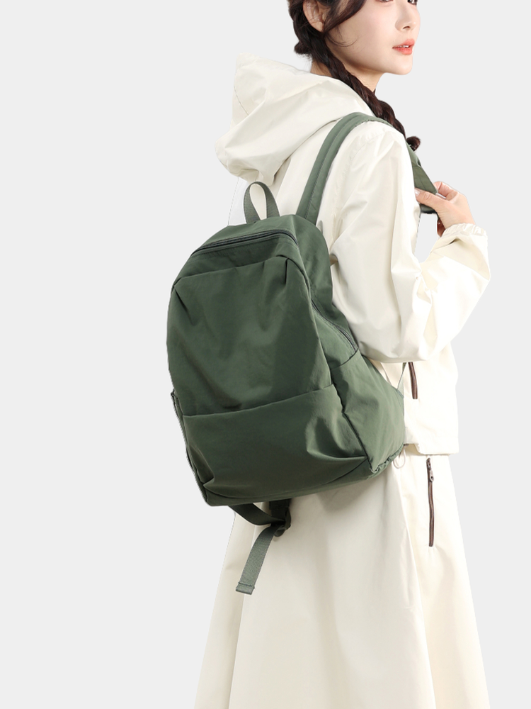 バックパック シンプル軽量デイパック