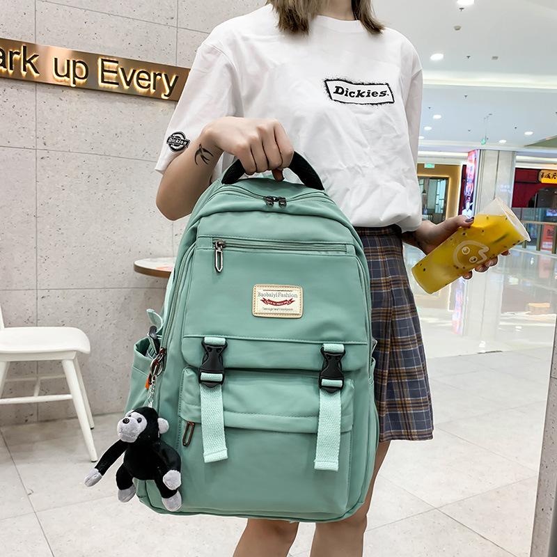 バックパック ポケット豊富な冒険リュック