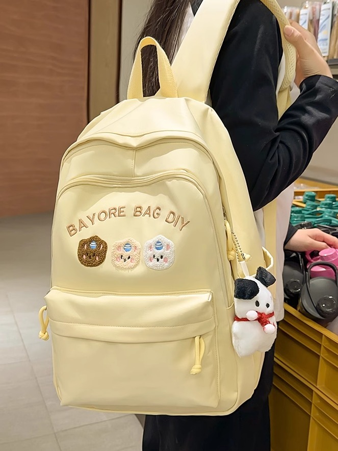 バックパック ぬいぐるみ刺繍デザインリュック