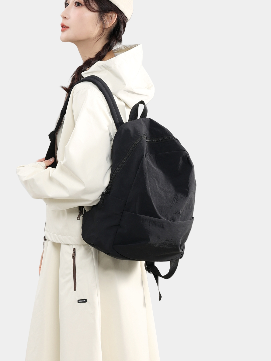 バックパック シンプル軽量デイパック