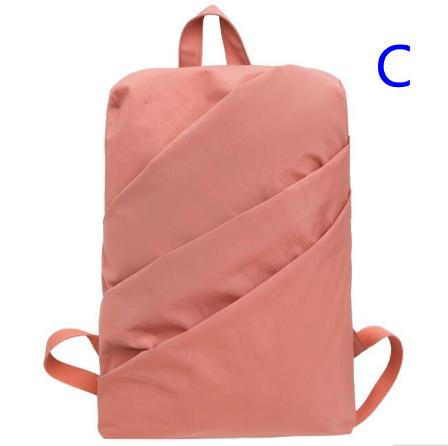 バックパック 通勤対応多機能