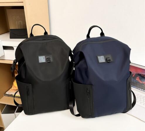 バックパック 通勤用大容量多機能