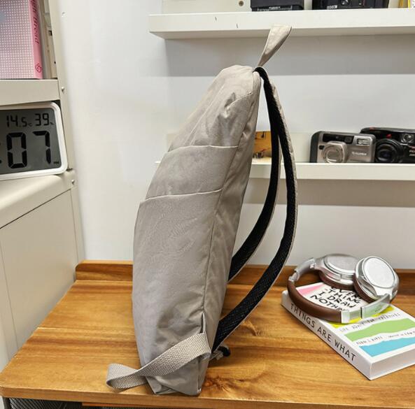 バックパック 通勤対応多機能