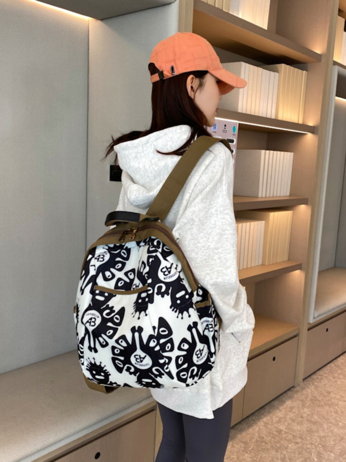 バックパック 芸術的デザイン旅行リュック