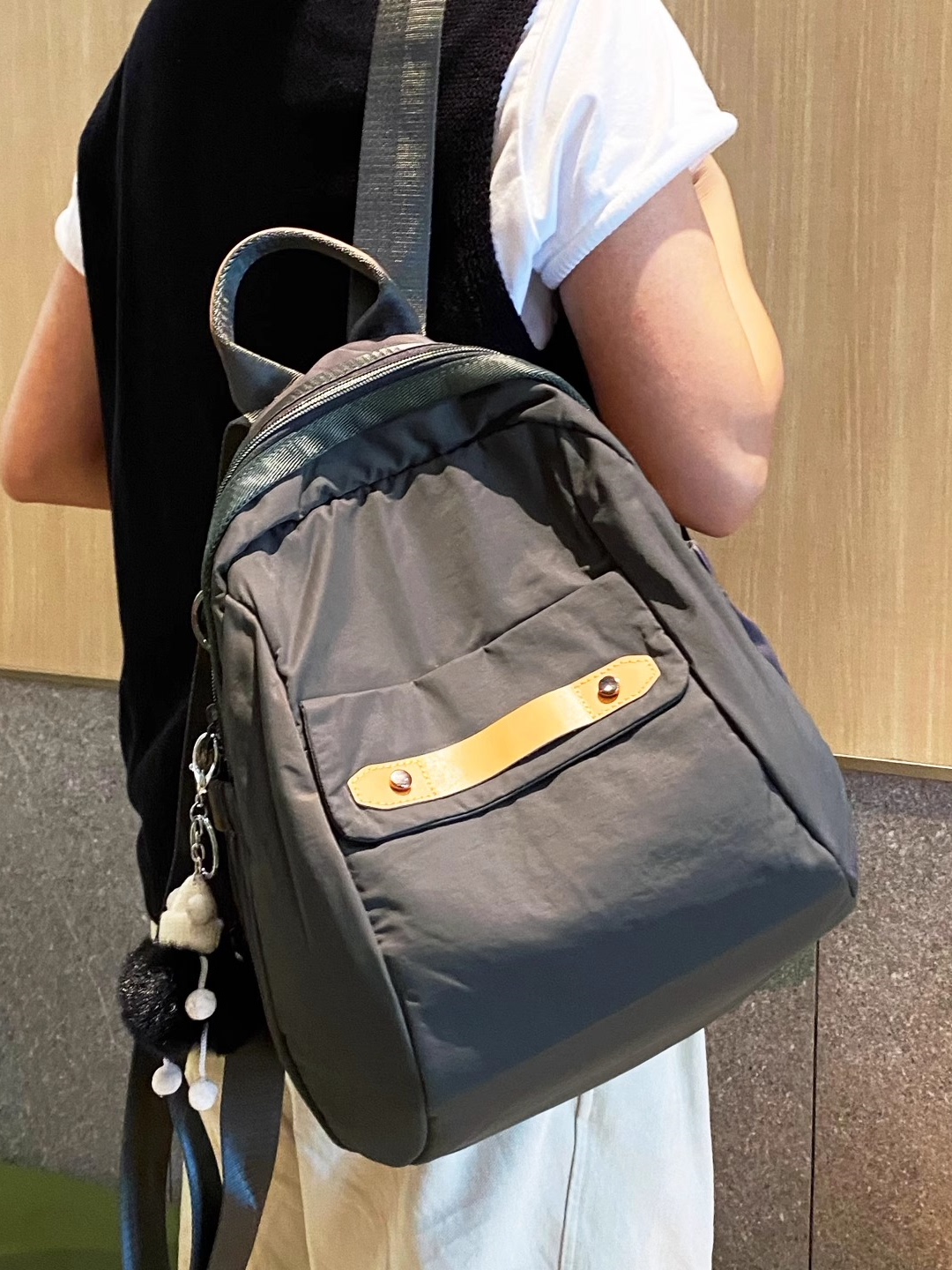 バックパック 軽量コンパクト旅行バックパック
