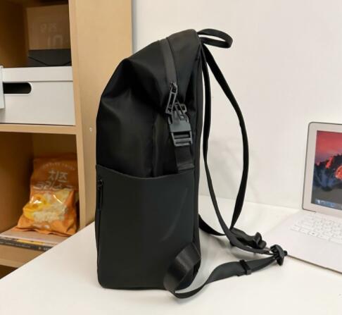 バックパック 通勤用大容量多機能