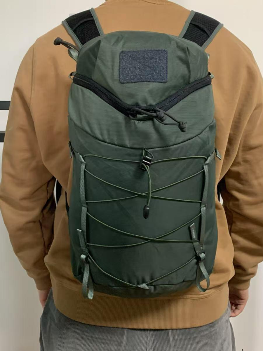 バックパック アウトドア冒険バックパック