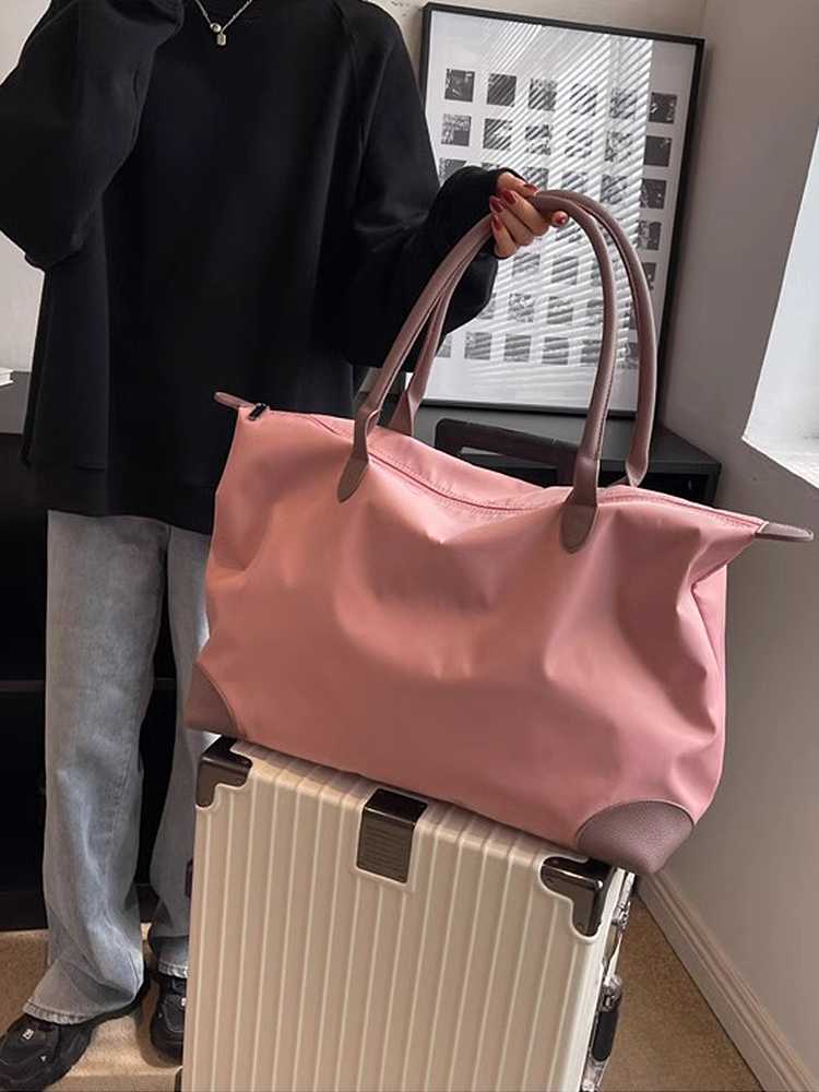 ナイロンバッグ やわらか風合い 旅のお供トート