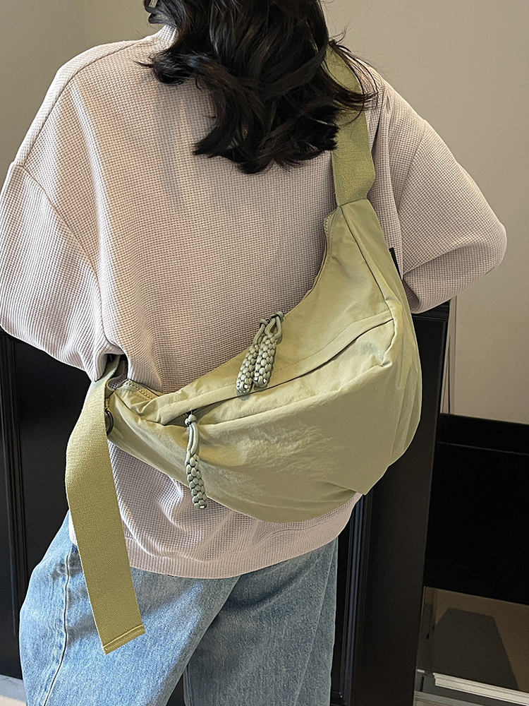 ナイロンバッグ やわらかシルエット斜め掛けサコッシュ