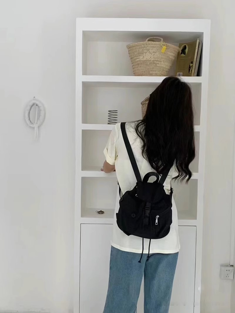 ナイロンバッグ ポケット付き優美リュック巾着