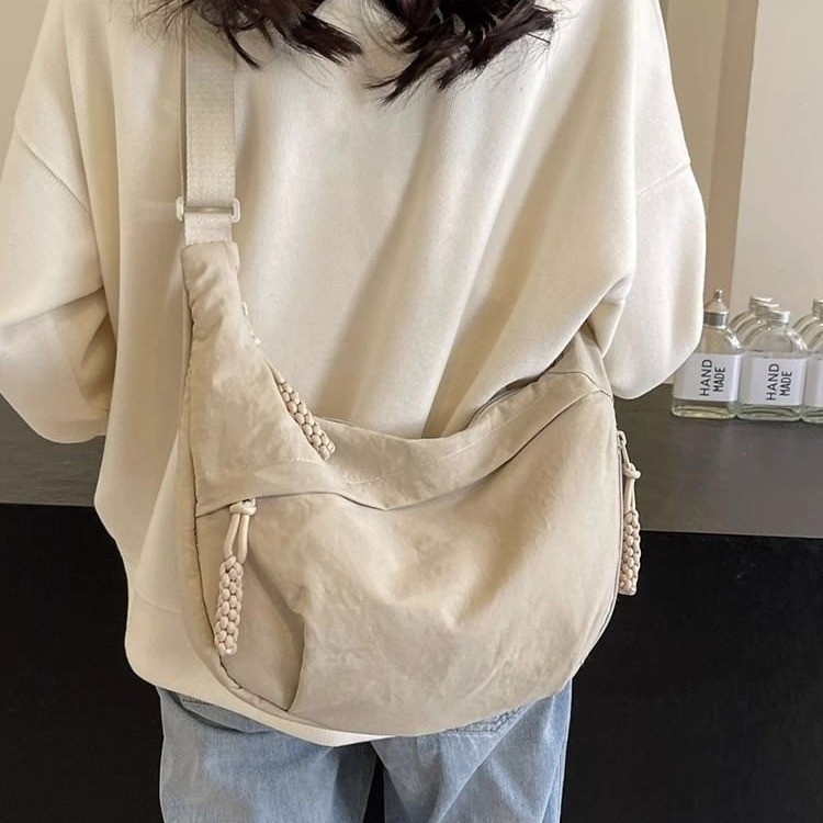 ナイロンバッグ 軽量ナイロン素材カジュアルショルダーバッグ
