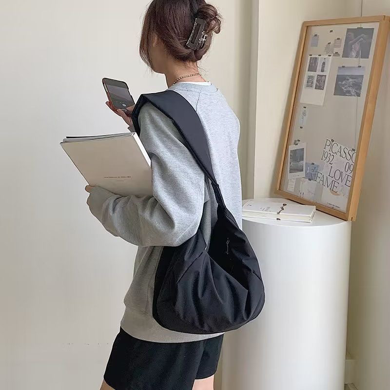 https://fulmo-img-server.com/baggly/70720208-bd5b-45fd-b486-5c6d753cfbc4.jpg