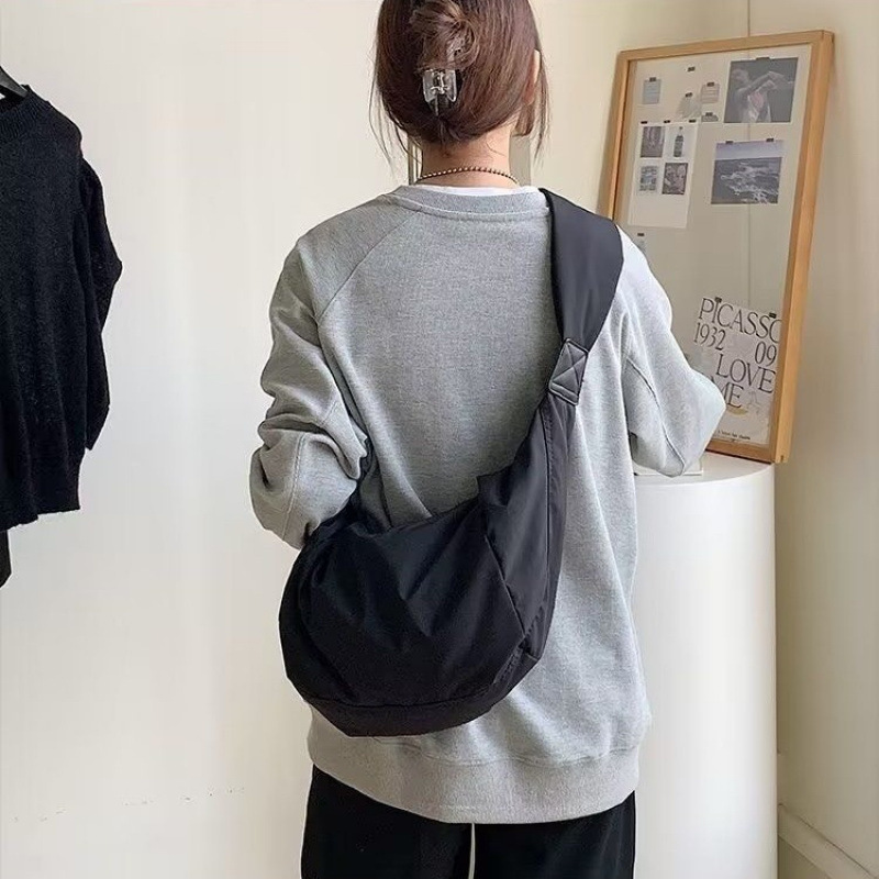 https://fulmo-img-server.com/baggly/8331d564-9322-41eb-84d8-157fedc6cbd6.jpg