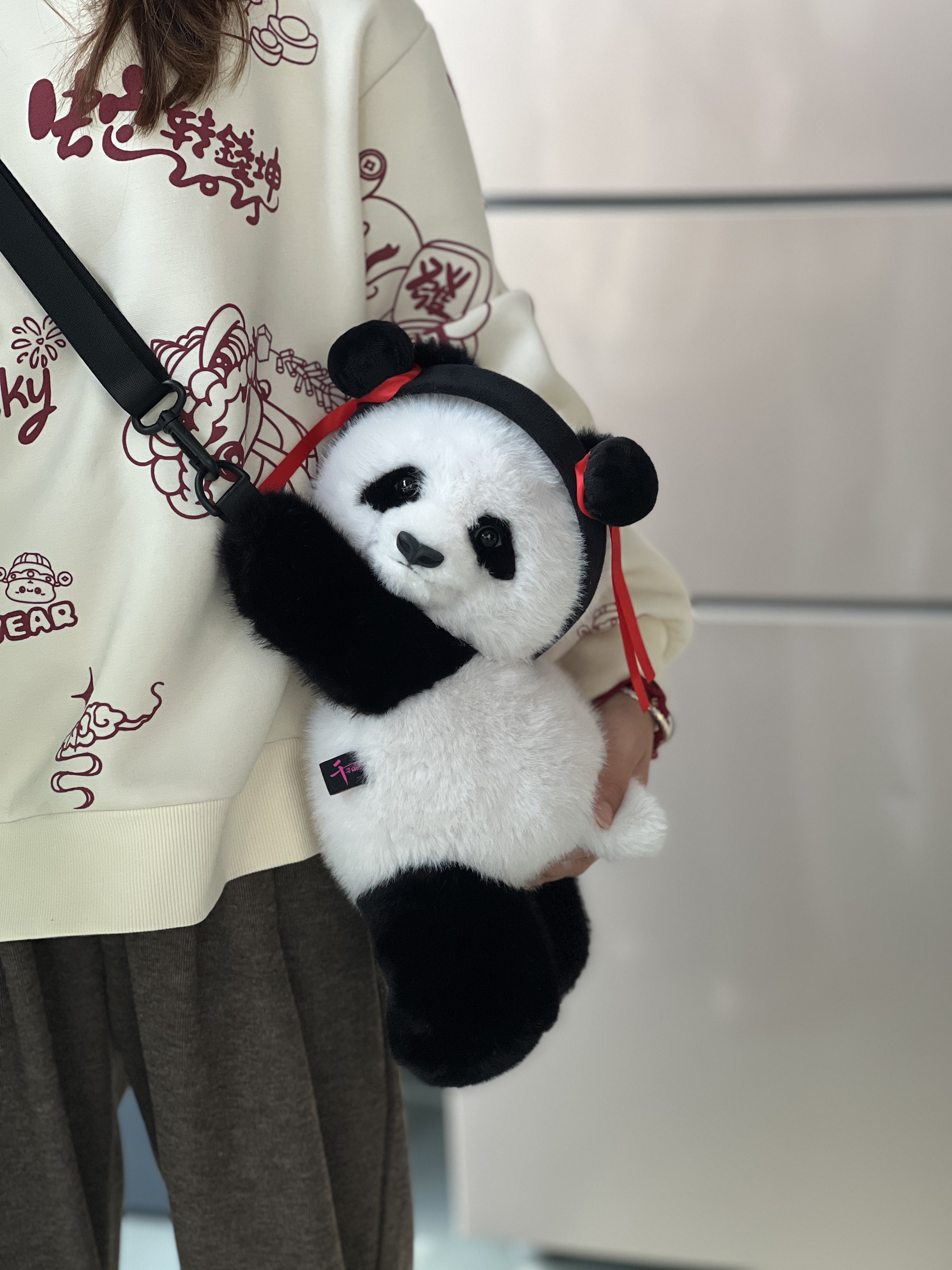 ショルダーバッグレディース ふわもこパンダ抱っこショルダー