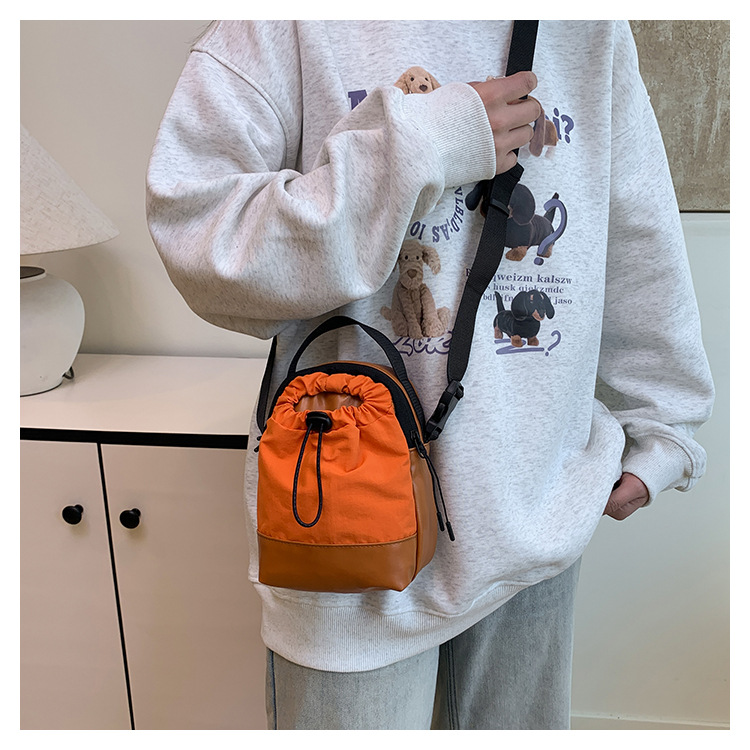 ショルダーバッグレディース コンパクト巾着ミニショルダーバッグ