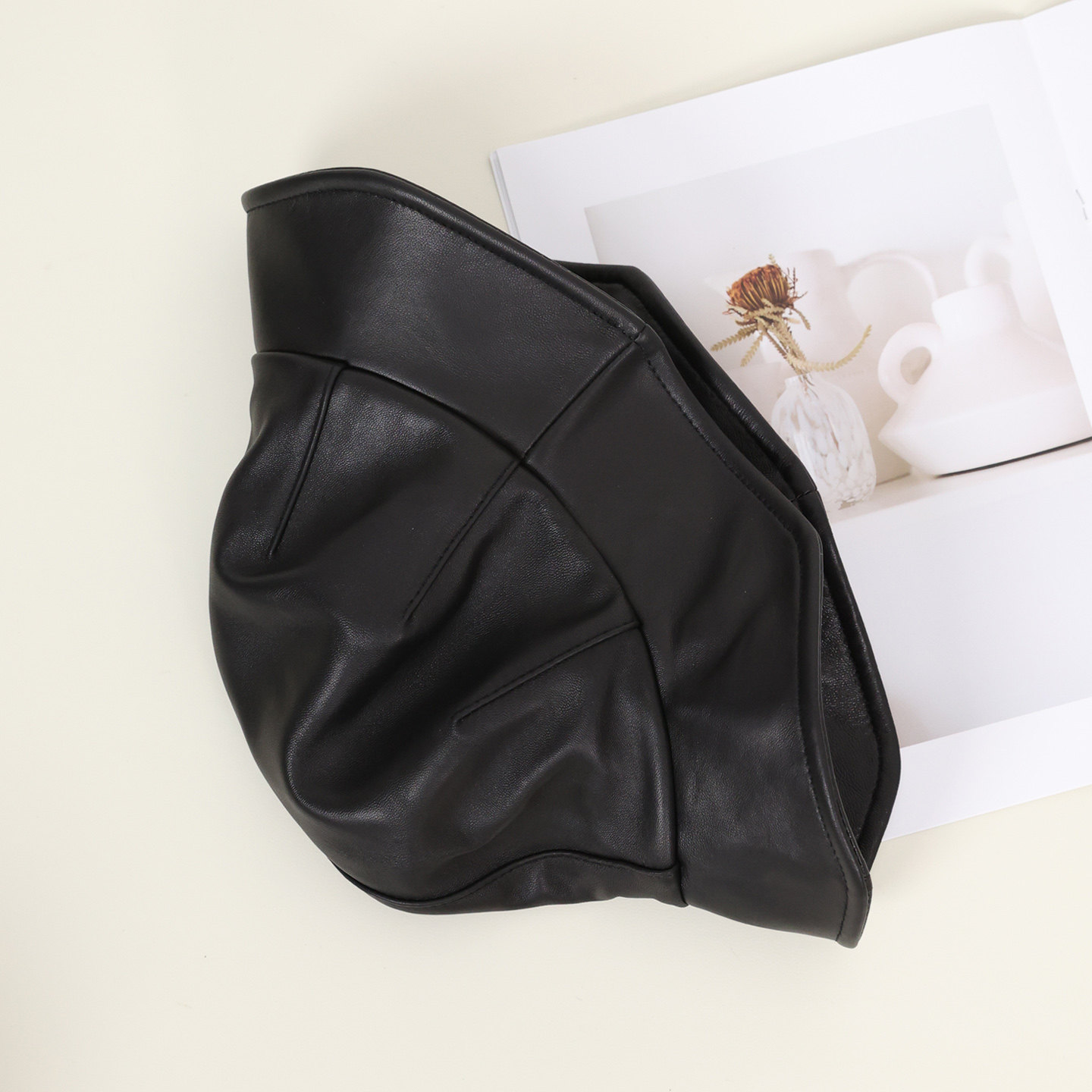 バケットハット 上質なレザー素材 エレガント バケットハット