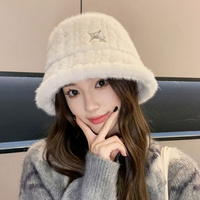 バケットハット 星型刺繍入りもこもこファーバケット帽