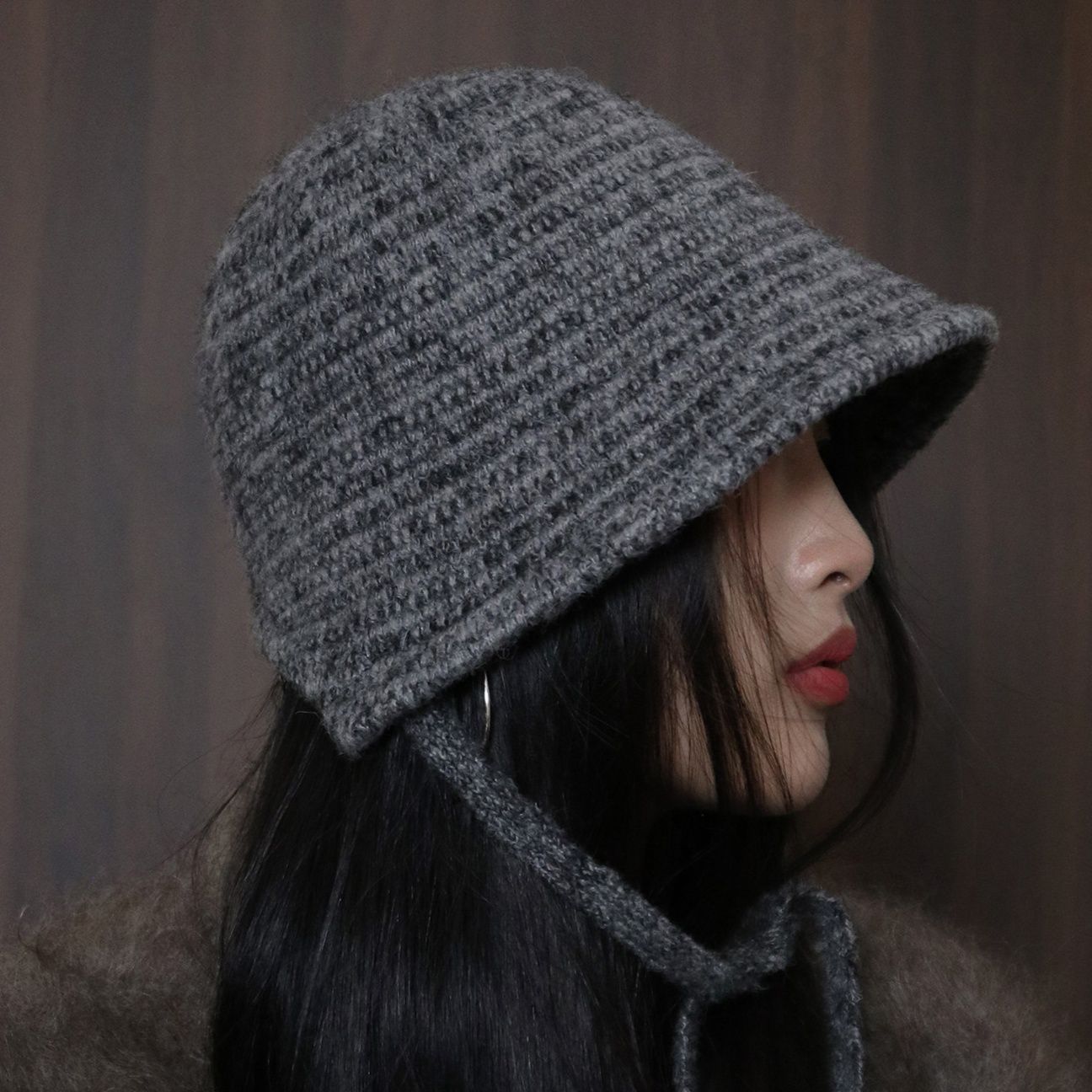 バケットハット 手編み風バケットハット紐付きあご紐デザイン