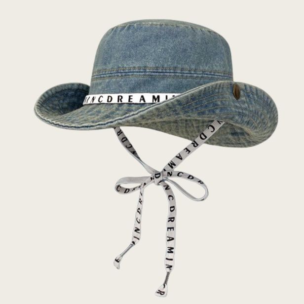 バケットハット 英字ロゴテープ付き紐付きデニム風バケットハット